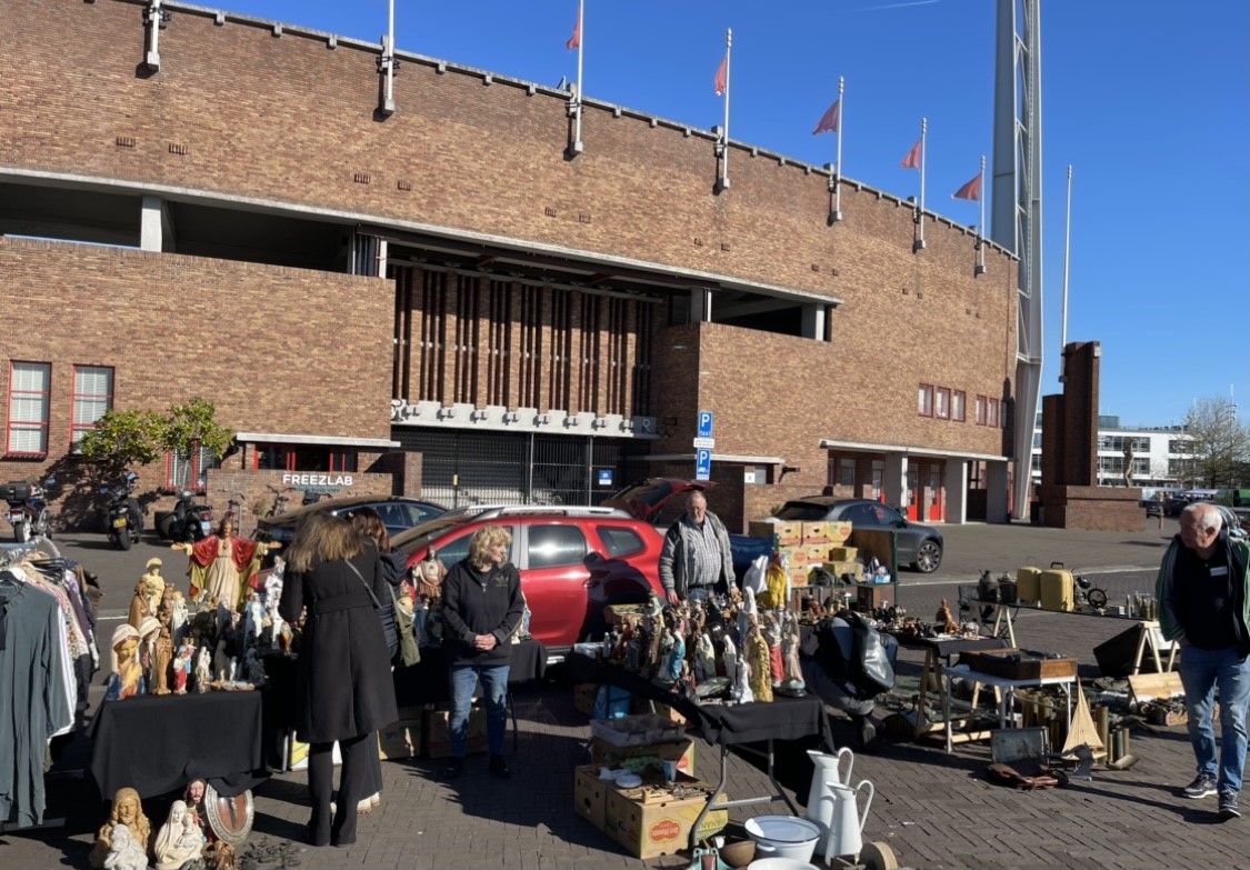 Vlooienmarkt & Kofferbakverkoop