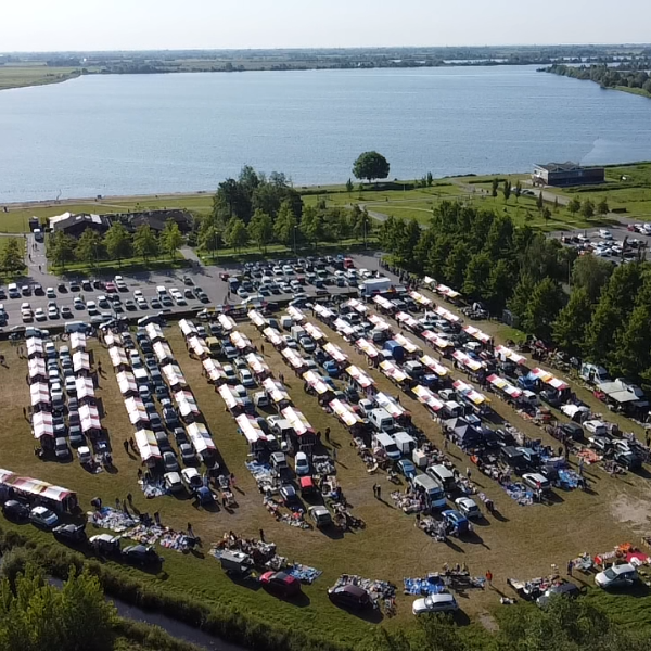 Vlooienmarkt & Kofferbakverkoop