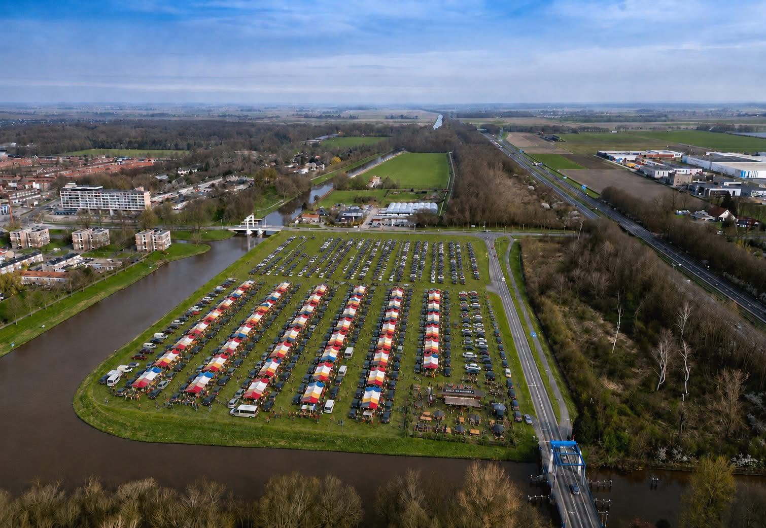 Vlooienmarkt & Kofferbakverkoop